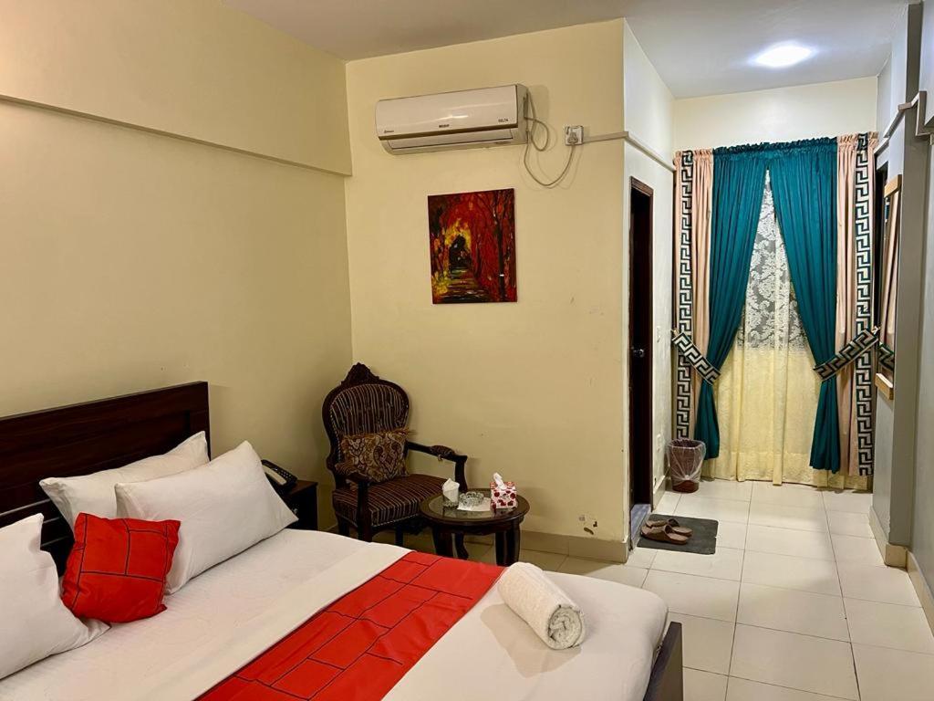 Hotel Rooms Dha Καράτσι Εξωτερικό φωτογραφία