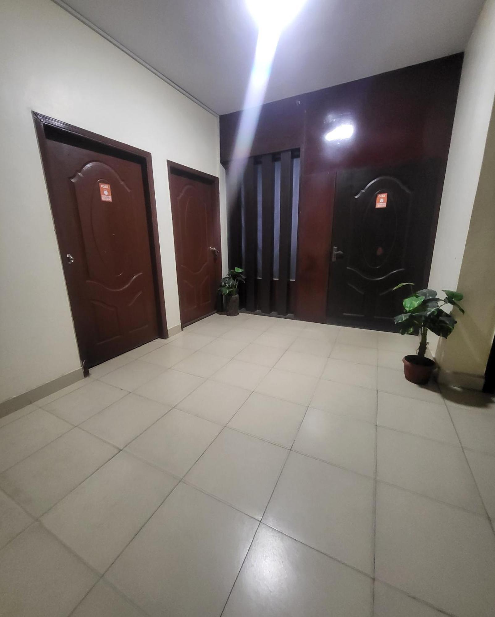 Hotel Rooms Dha Καράτσι Εξωτερικό φωτογραφία