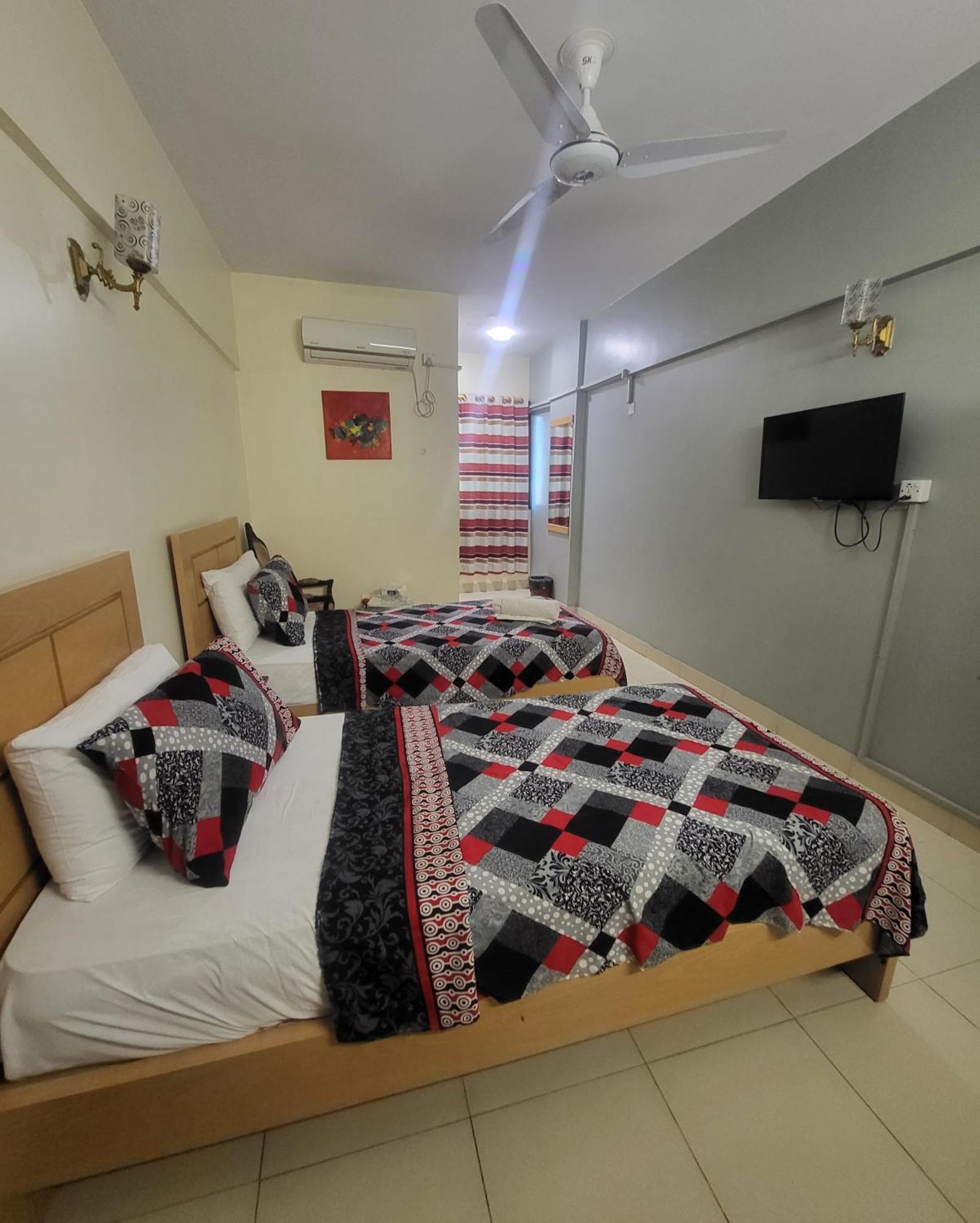 Hotel Rooms Dha Καράτσι Εξωτερικό φωτογραφία
